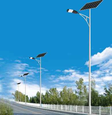 1742828123952659.jpg 措美太阳能路灯.jpg